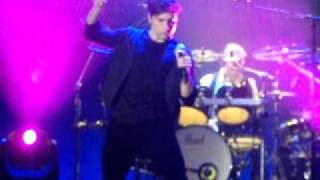 Besos - David Bustamante (Leon)