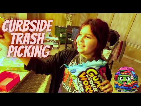 Dumpster Diving Wednesday Curbside Family Trash picking Bins (Finding cool things!)