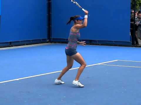 Julia Goerges - Australian open 2012 - Slow motion video 01