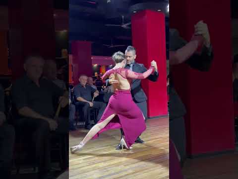  Jeannette Erazú  and  Leandro Capparelli