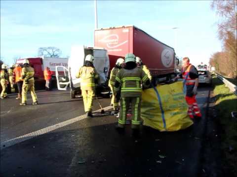 Ernstig ongeluk E313 Hasselt - Antwerpen in Viersel