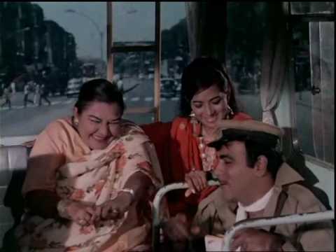 Bombay To Goa Funny Scenes - Chamde Ke Haath - Mehmood & Manorama