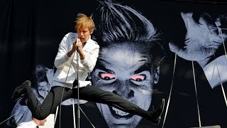 The Hives - Tick Tick Boom at Reading 2014