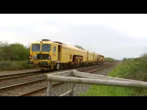 Prestatyn 9.5.2016 - DR77906 & DR73116 Network Rail tampers