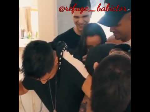 "Empurra empurra que eu sou sua" babictor