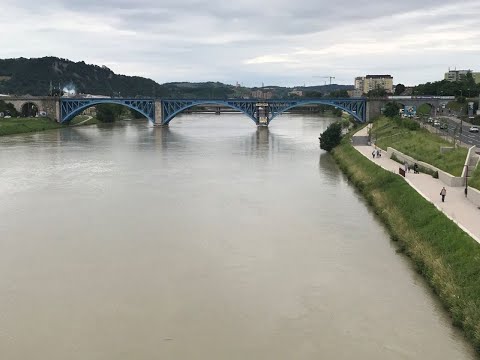 Mesto Maribor, vožnja po centru do Celja, The city of Maribor, driving through the center to Celje.
