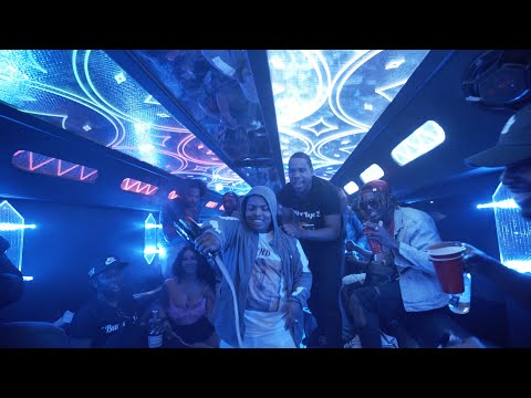 Smiley - Living (Official Video)