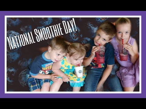 CLEANING AND SMOOTHIES! STAY-AT-HOME-MOM VLOG! [06.21.2019]