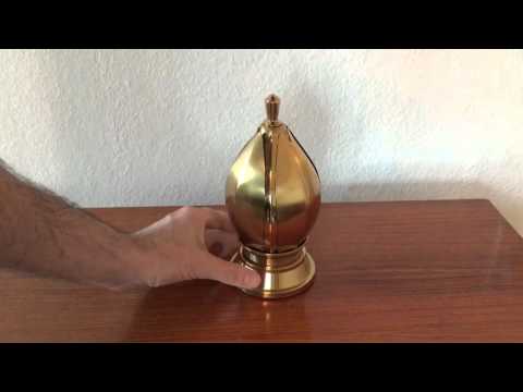 Zigaretten-Blüte Gold, mit Spieluhr, 1950er