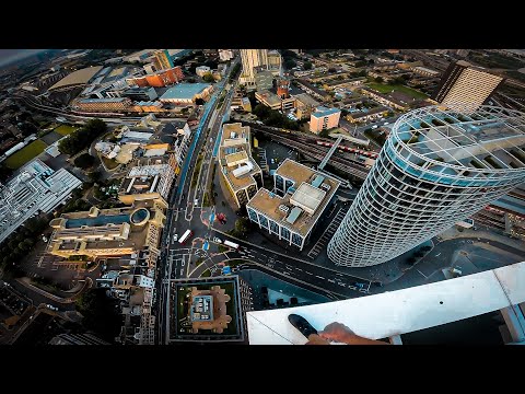 Fred V - Climbing The Walls (feat. Paul Dowling) [Official Video]