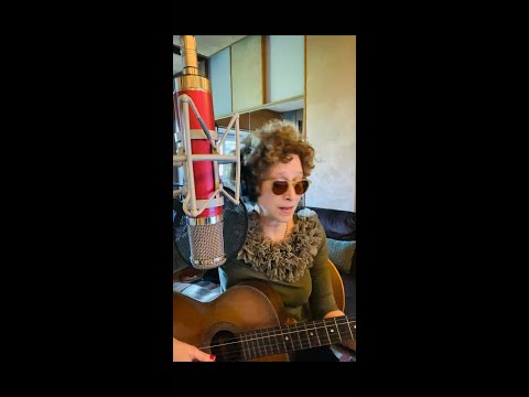 Katia B - Dois (acústico)