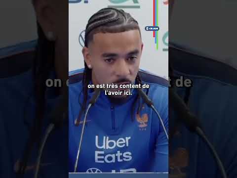⚽😄 Malo Gusto taquin avec Rayan Cherki en conférence de presse ! #fifaworldcuponyt #coupedumonde