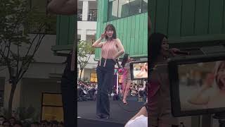 다비치(DAVICHI) 강민경 직캠 23.06.04 현대프리미엄아울렛김포