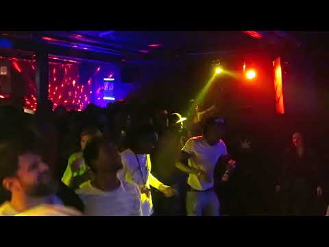 Royal Blood Sound run come mash up the place inna CONTRAST Konstanz