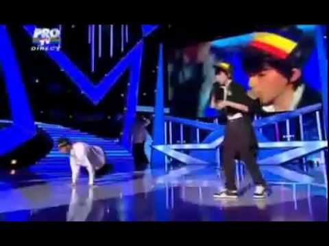 Romanii Au Talent (FINALA) - Cosmin Agache si DFC BEATBOX ROMANIA.flv
