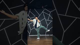 Download lagu Ladki Deewani Lage Dance Video😍 Govinda Dance😍 #ytshorts #shorts mp3