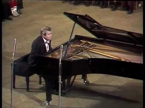 Emil Gilels - Live in Moscow 3 - Beethoven, Prokofiev, Rachmaninov, Scriabin, Bach/Siloti - 1977