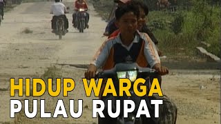 Download lagu Warga di Pulau rupat cenderung terikat dengan negara Malaysia | SISI LAIN mp3 Download lagu Warga di Pulau rupat cenderung terikat dengan negara Malaysia | SISI LAIN mp3
