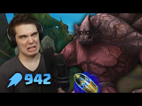 First Strike Malphite tě bací svým kladivem