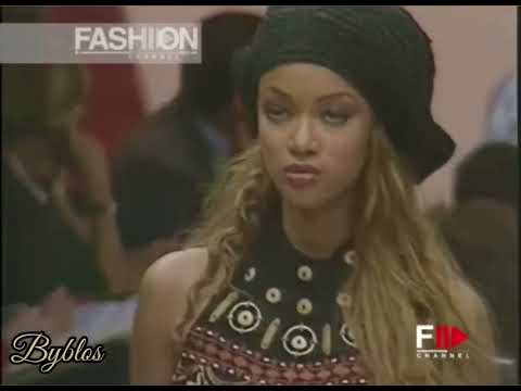 Tyra Banks On The Runway - Byblos 1993 Spring/Summer