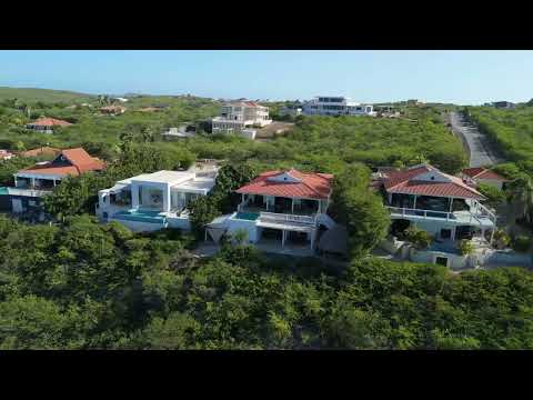 Videovoorbeeld: Villa in Coral Estate