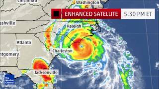 preview picture of video 'eye of hurricane  Arthur passing southeast if cape fear'