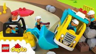 1 HOUR OF LEGO DUPLO | Construction | Learning For Toddlers | Moonbug Kids
