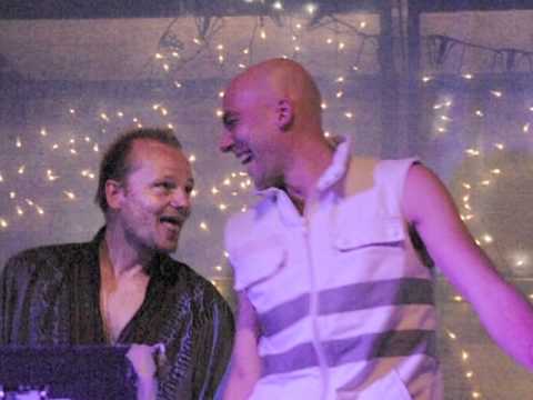 Red Fulka - Moai Sunset