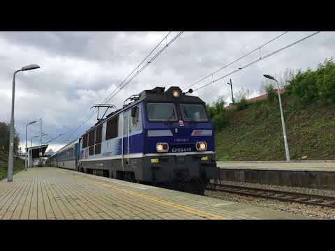 EP09-019 z IC 113 "Porta Moravica" przejeżdża przez Katowice Brynów