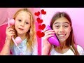 Nastya e Stacy organizaram um concurso v Nastya e Stacy organizaram um concurso v
