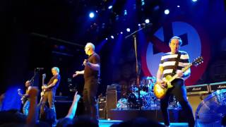 Bad Religion - Along the way + Conquer the world (live in Amsterdam)
