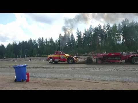 Tractor Pulling Lievestuore 2016 kuorma-autojen voitto veto