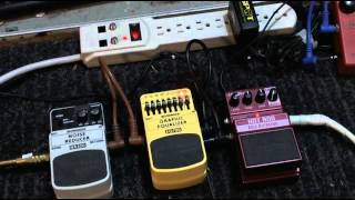 Video thumbnail for Demo - Digitech Hotrod & Behringer EQ700 by lifeisfortytwo
