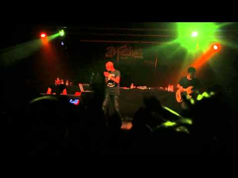 Loop Therapy + Bassi Maestro live @ Leoncavallo