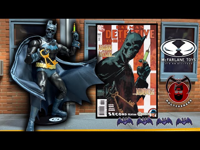 Vídeo relacionado con McFarlane DC Multiverse Black Mask como Batman (Debajo de la máscara) Figura de acción de 7 Pulgadas