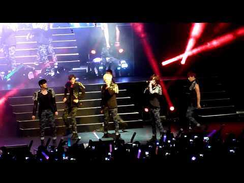 010914 U KISS First US Tour in NYC - Standing Still [HD fancam]