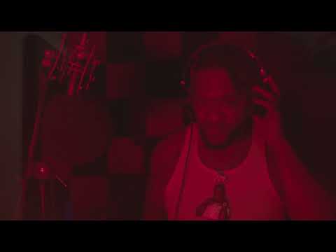 HSM La Dude In The Studio Cooking Up All New Music