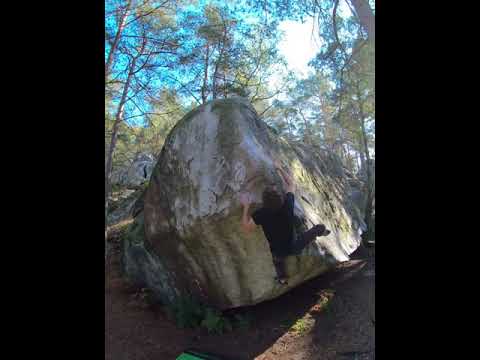 Pensées Cachées 7b - Cuisinière