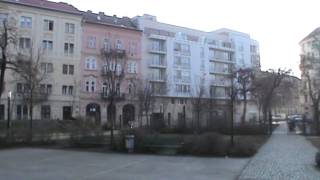 preview picture of video 'Budapest, Józsefváros - Mátyás tér, 2014/02/18 pár perccel reggel 8 óra előtt (kézifelvétel)'