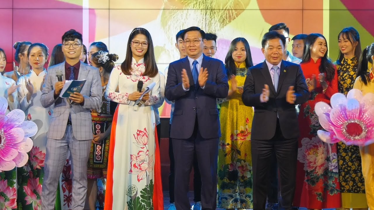 TÀI CHÍNH - 55 NĂM BẢN TRƯỜNG CA