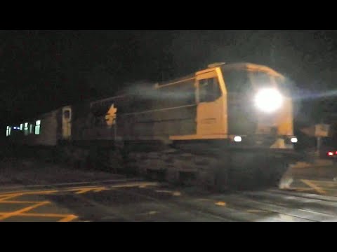*SUPER RARE* - IE 073 + Sperry Train & IE 082 light engine - Baldoyle Road