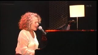 Carole King- Love Makes The World (live) Japan, 2007