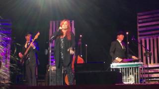 Rock Bottom by Wynonna LIVE!