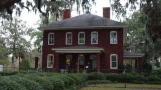 preview picture of video 'SAVANNAH GEORGIA - HISTORIC BUILDINGS AND HOUSES  1 OF 2'