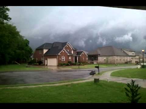video-2011-04-27 Tornado view from Madison