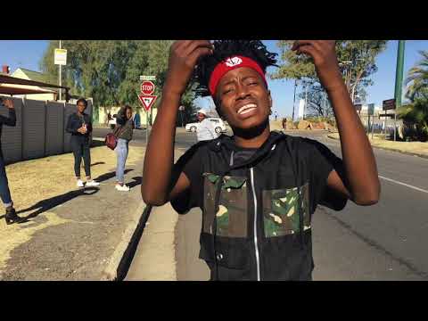 Dr Smile-Ngicela Ukuniculela (Official Music Video)