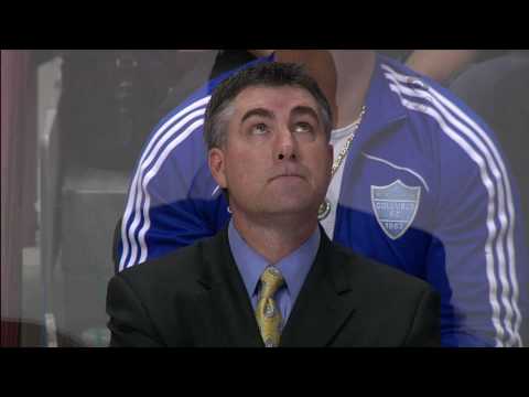 Bryzgalov's Foolish Giveaway - Henrik Sedin 3-1 Goal - Canucks Vs Coyotes - 03.30.10 - HD