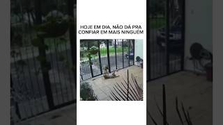 HOJE EM DIA, NÃO DÁ PRA CONFIAR EM MAIS NINGUÉM
