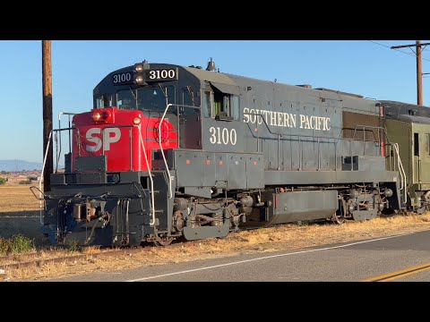 Southern Pacific 3100 Riding The Sunset At SCRM 4K