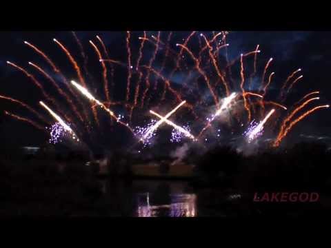 Wedding Fireworks for Caroline and Jim - Komodo Fireworks